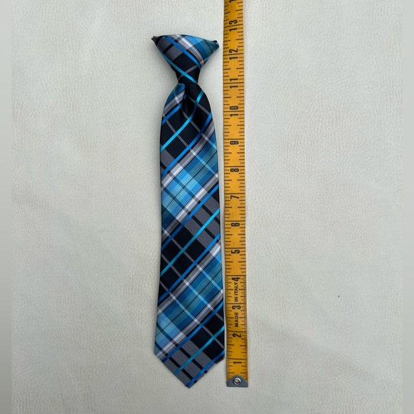 Bergamo New York Boys Neck Clip on Tie - Picture 2 of 5